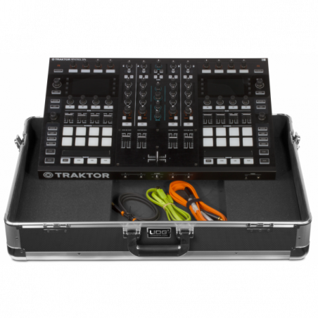Flight cases contrôleurs DJ - UDG - Ultimate Pick Foam Flight...