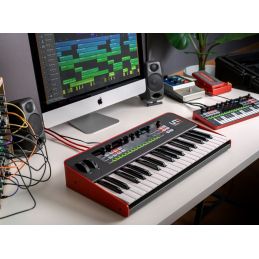 	Synthé analogiques - IK Multimedia - UNO Synth Pro