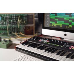 	Synthé analogiques - IK Multimedia - UNO Synth Pro