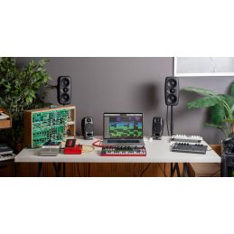 	Synthé analogiques - IK Multimedia - UNO Synth Pro Desktop