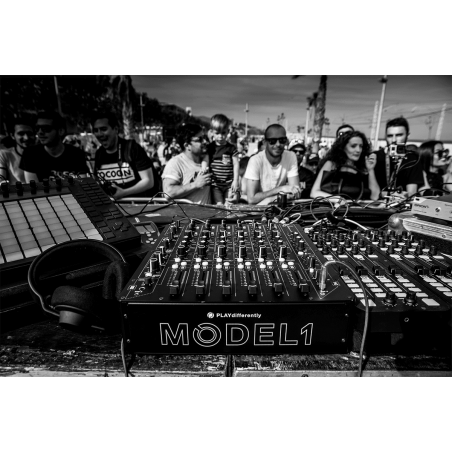 Tables de mixage DJ - Playdifferently - MODEL 1