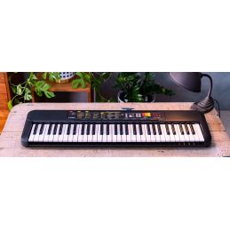 	Claviers arrangeurs - Yamaha - PSR-F52