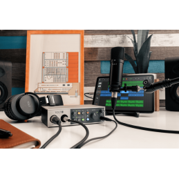 	Cartes son - Universal Audio - Volt 2 Studio Pack