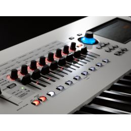 	Synthé numériques - Yamaha - Montage 8 (Blanc)