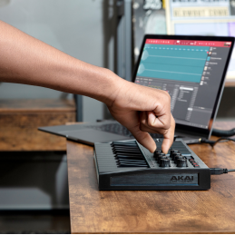 	Claviers maitres compacts - Akai Professional - MPK MINI MK3 GREY