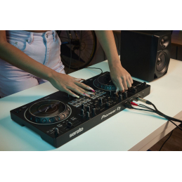 	Contrôleurs DJ USB - Pioneer DJ AlphaTheta - DDJ-REV1 + FC DDJREV1