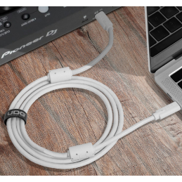 	Câbles USB C vers C - UDG - U99001WH (1.5 mètres)