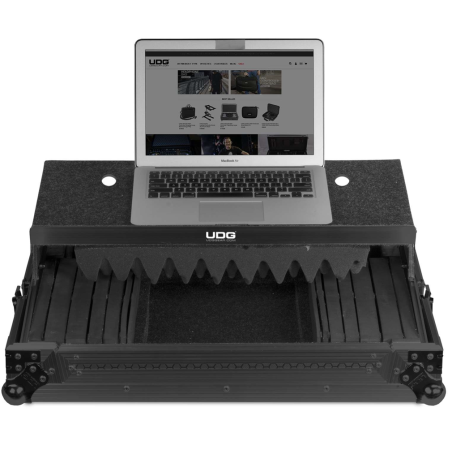 Flight cases contrôleurs DJ - UDG - Ultimate Flight Case Multi...