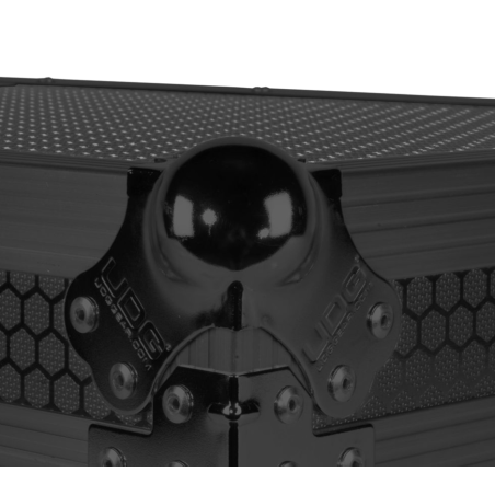 Flight cases contrôleurs DJ - UDG - Ultimate Flight Case...