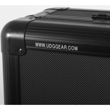 Flight cases contrôleurs DJ - UDG - Ultimate Pick Foam Flight...