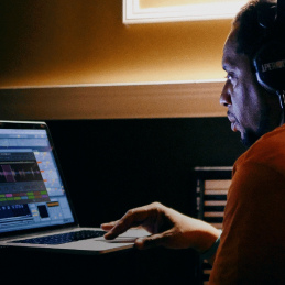 	Logiciels instruments virtuels - Serato - Serato Sample