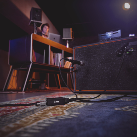 Câbles DMX éclairage XLR 3 points - Adam Hall - 4 STAR CATBOX XF3 (0.3m)