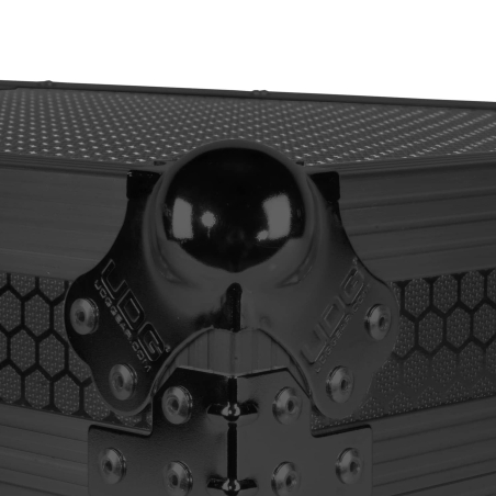Flight cases contrôleurs DJ - UDG - Ultimate Flight Case...