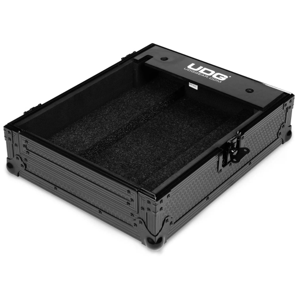 Flight cases tables de mixage - UDG - Ultimate Flight Case...