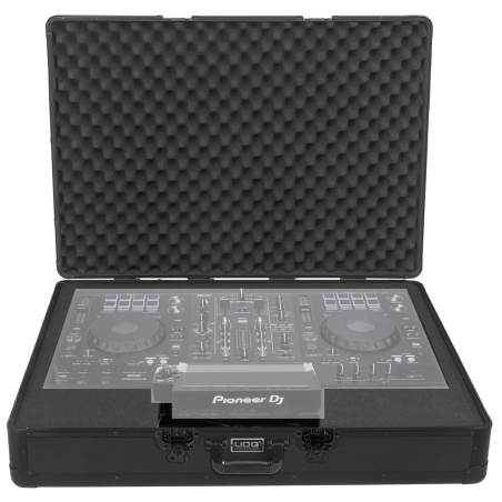 Flight cases contrôleurs DJ - UDG - Ultimate Pick Foam Flight...