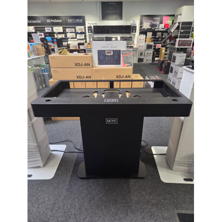 Stock B - UDG - Ultimate DJ Podium...