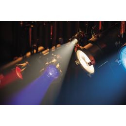 	Projecteurs Fresnel - Showtec - Performer 1500 Fresnel...