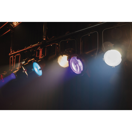 Projecteurs Fresnel - Showtec - Performer 2500 Fresnel...