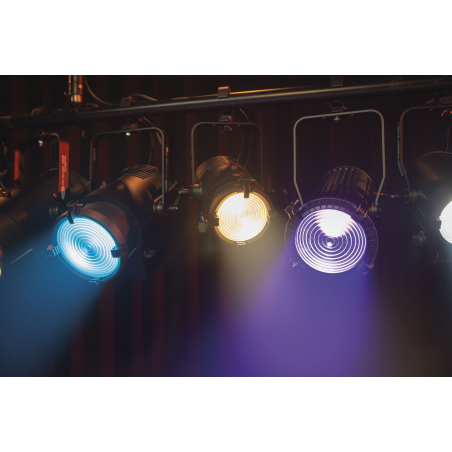Projecteurs Fresnel - Showtec - Performer 2500 Fresnel...