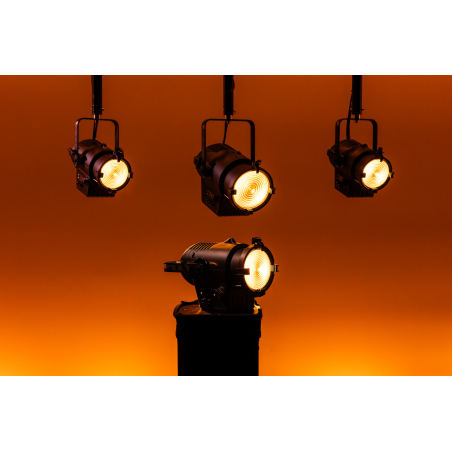 Projecteurs Fresnel - Showtec - Performer Fresnel 1500 Q6 MKII