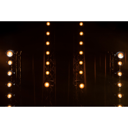 	Projecteurs Blinder - Showtec - Stage Blinder 200 Blaze