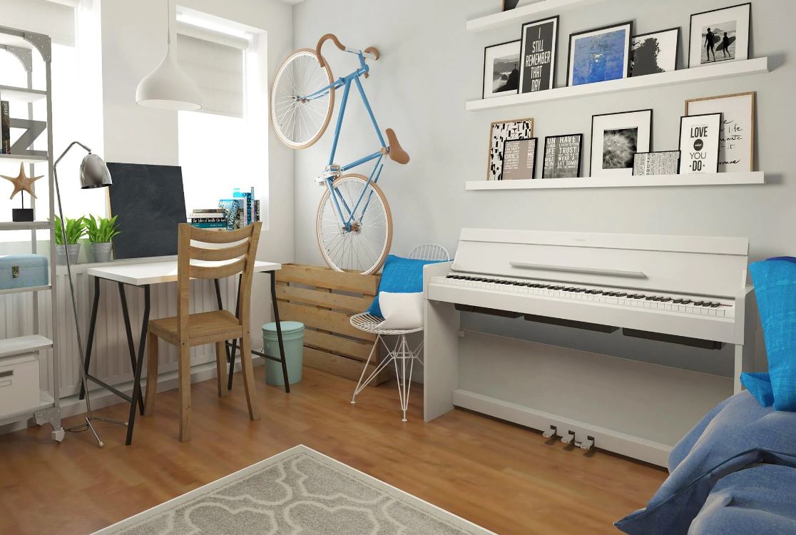 un piano blanc dans une chambre de hipster avec un vélo accroché au mur