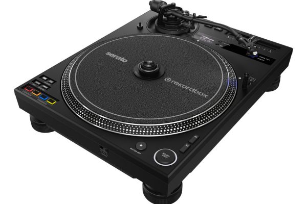 Pioneer DJ PLX-CRSS12, nouvelle platine vinyle hybride numérique et analogique