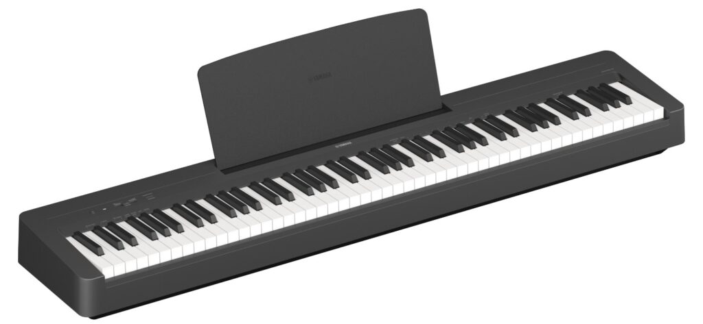 Yamaha P-145 : Le piano numérique portable compact et polyvalent