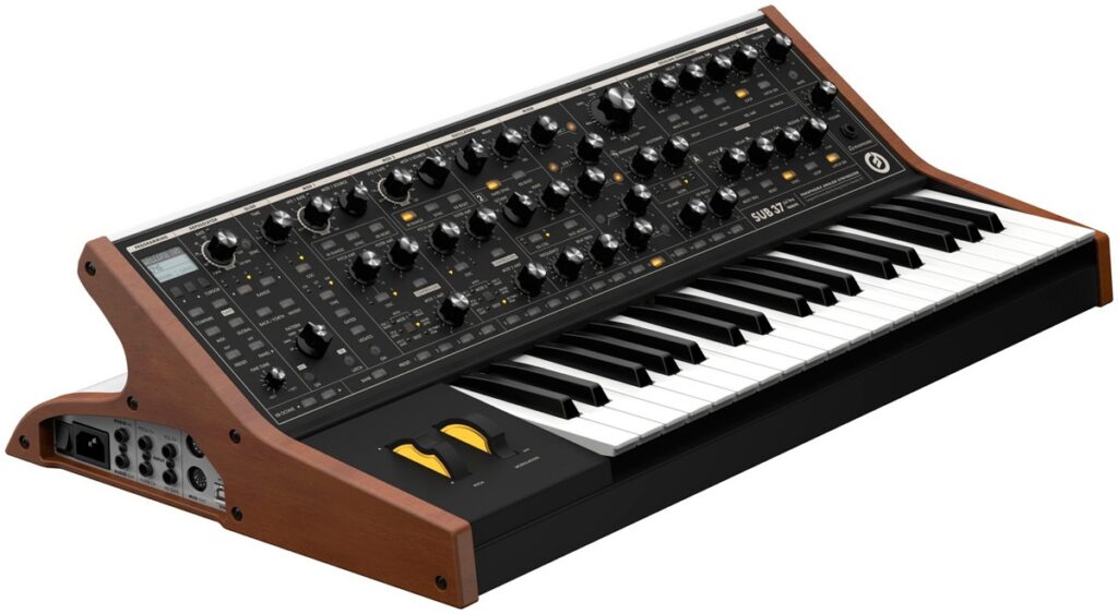 MOOG SUBSEQUENT 37 : Découverte du meilleur synthétiseur analogique