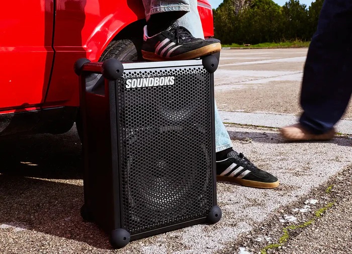 SOUNDBOKS Mix enceinte Bluetooth portable 121 dB IP65 sur batterie LiFePO4