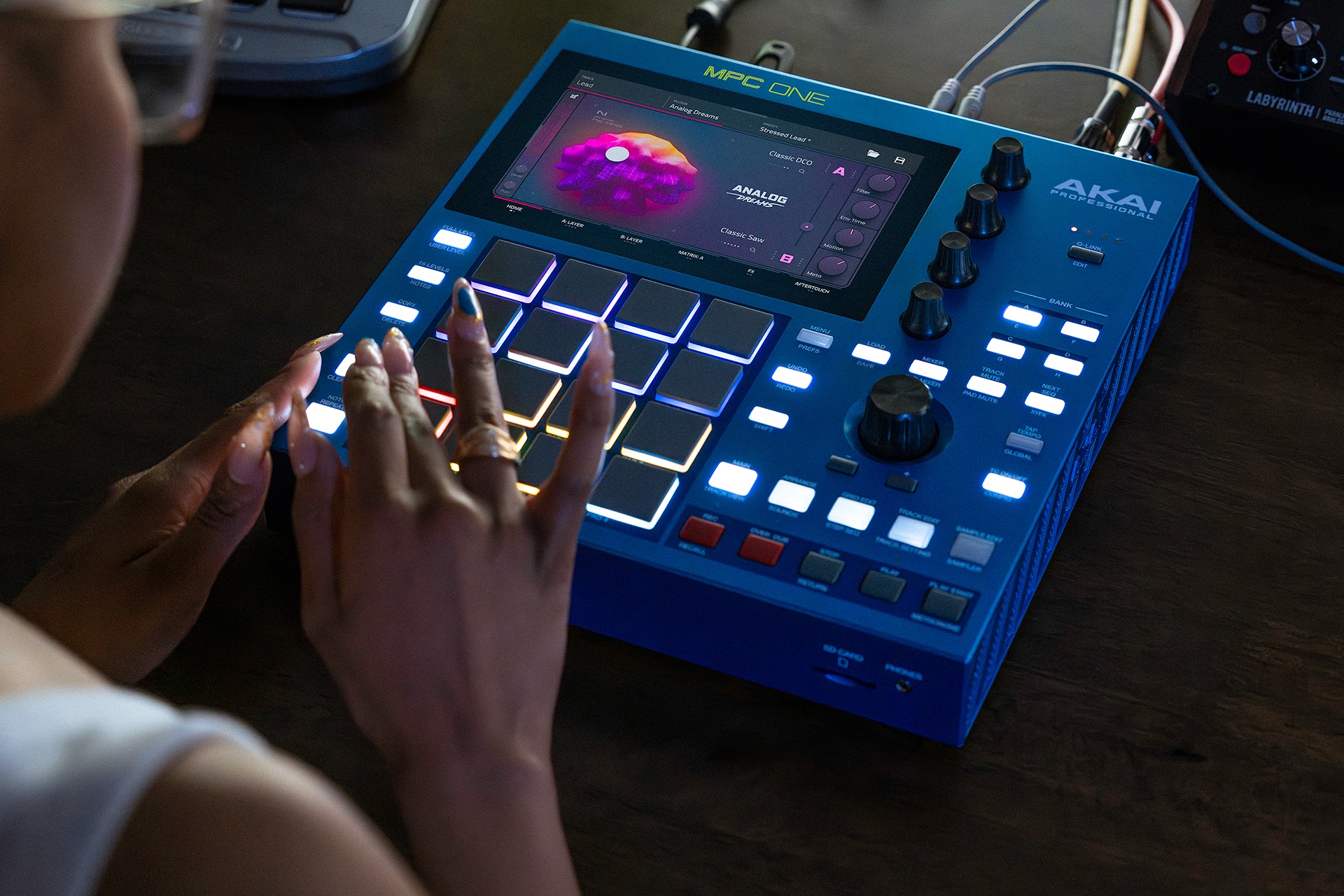 Akai MPC One G2, avis test comparatif d’une station de production autonome pour beatmaking