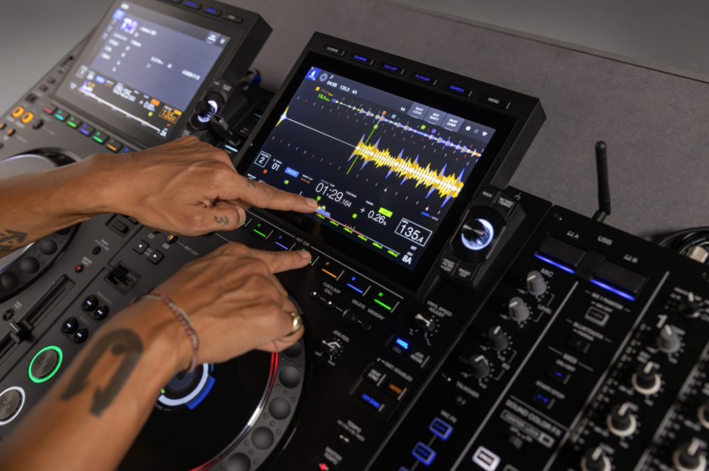 Ce que la CDJ-1500X conserve de la CDJ-3000X