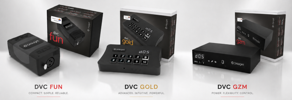 Gamme de contrôleurs d’éclairage DASLIGHT DVC FUN, DVC GOLD et DVC GZM avec leurs boîtes