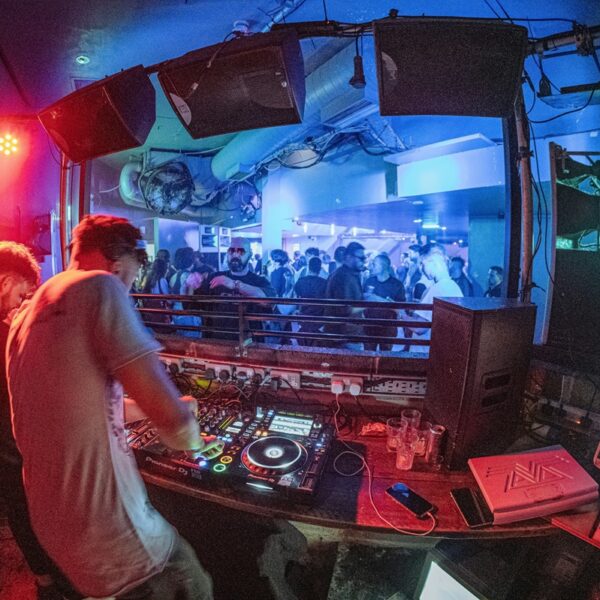Sono DJ mobile : comment choisir le bon système selon vos prestations ?