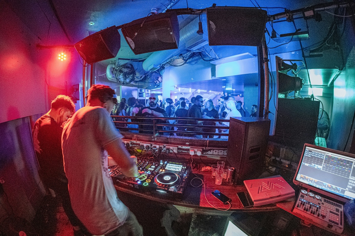 Sono DJ mobile : comment choisir le bon système selon vos prestations ?